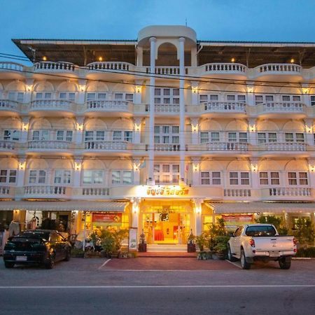 Anchalee Resort Bang Saphan Exterior photo