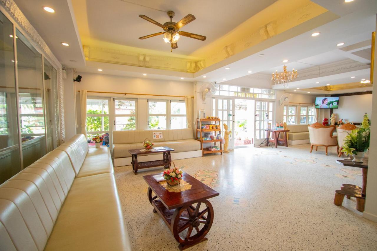 Anchalee Resort Bang Saphan Exterior photo