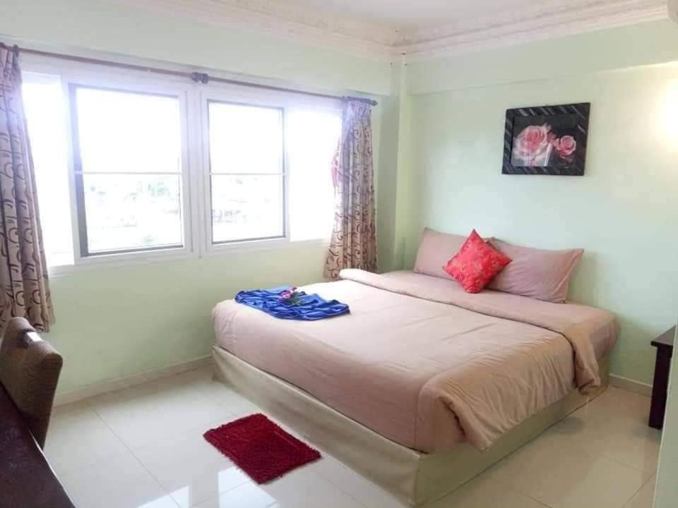 Anchalee Resort Bang Saphan Exterior photo